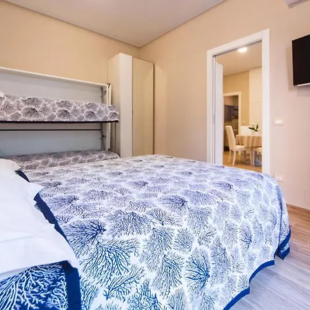 Sea Апартаменты *